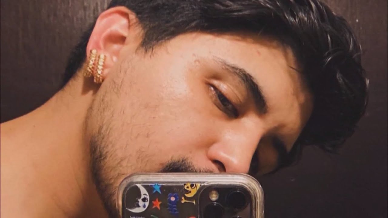 Mexican man wins claim against Cartier after error let him buy earrings for only £22 (Mexico)