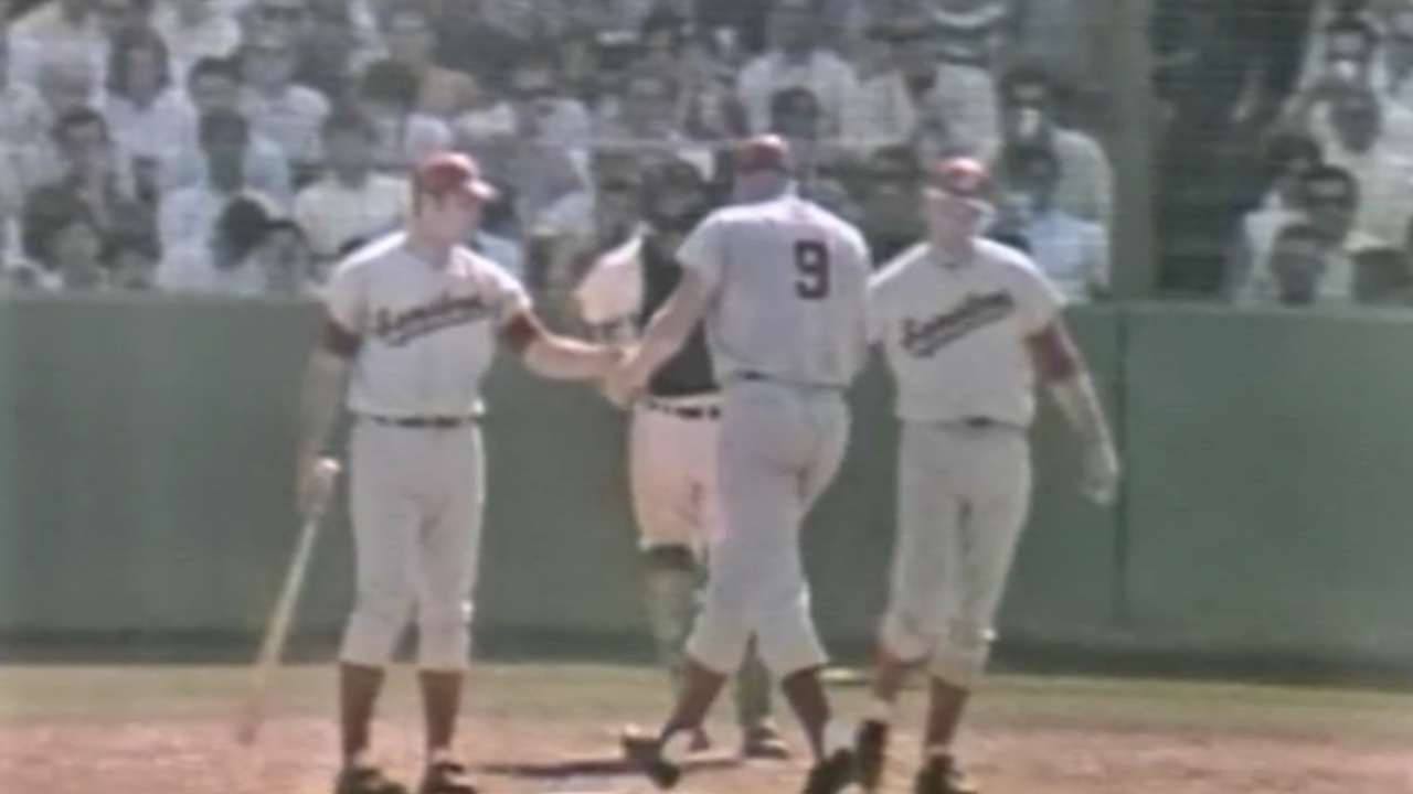 WSH@BOS: Frank Howard hits his 39th homer of '68
