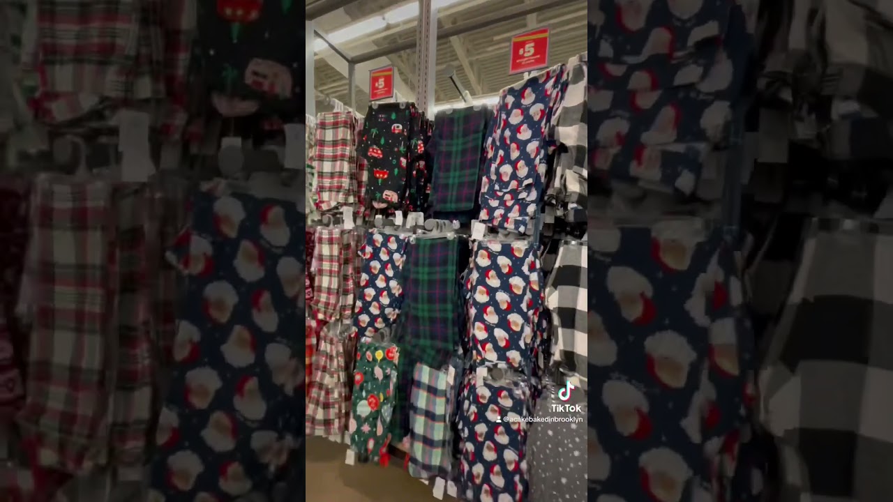 Old Navy $5 PJ Pants ~ Old Navy Christmas Pajamas ~ Pajama Pants #oldnavy #christmas #blacksanta
