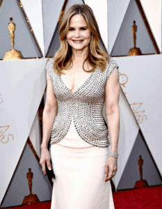 jennifer jason leigh